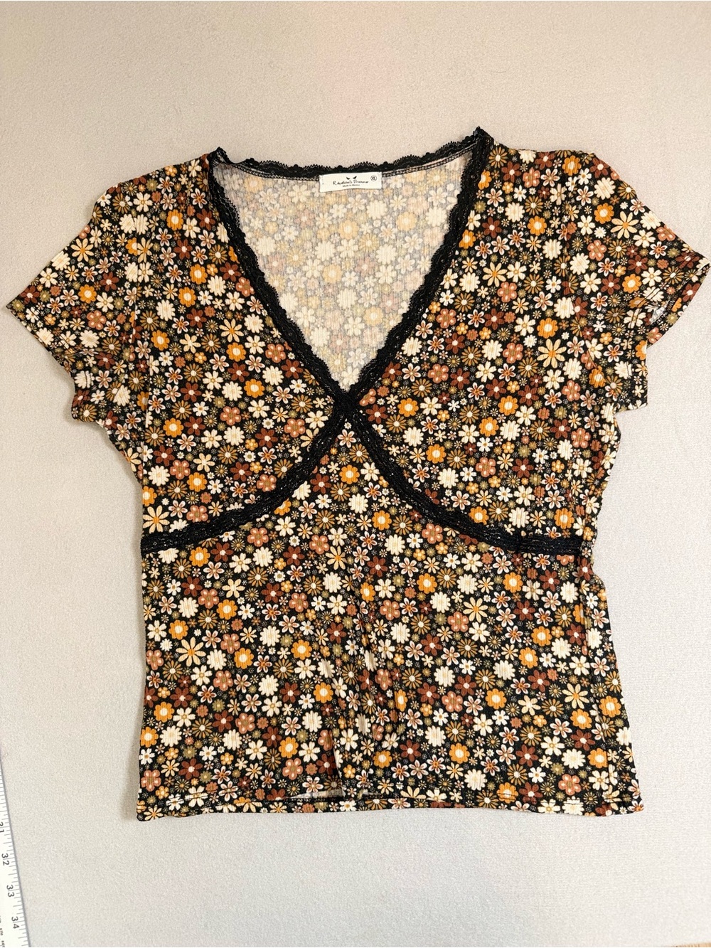 Daisy Print Lace-Trim Short Sleeve Top - Black/Mustard - Unknown Brand